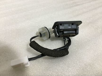 Кнопка бесключевого доступа багажника Mazda CX5