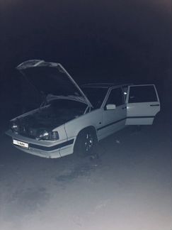 Volvo 850 2.4 МТ, 1992, битый, 160 000 км