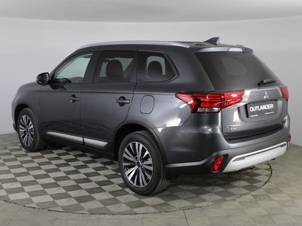 Mitsubishi Outlander 2.0 CVT, 2020