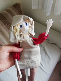 Кукла ручной работы с гнущимися руками