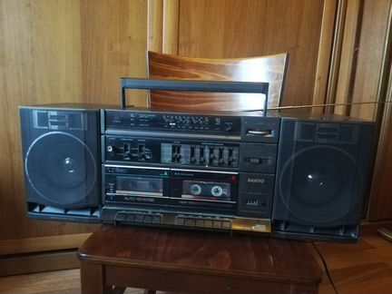 Магнитофон Sanyo C-33