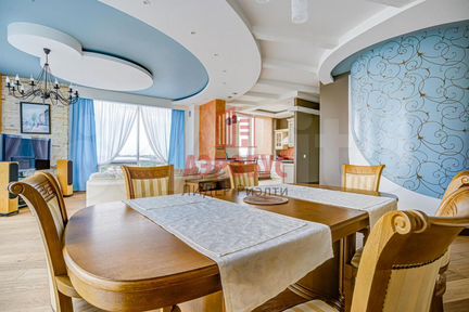 4-к квартира, 132.7 м², 24/32 эт.