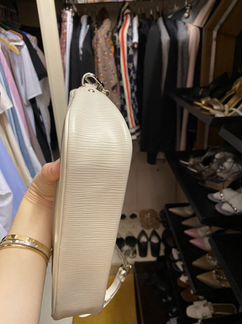 Клатч Louis Vuitton