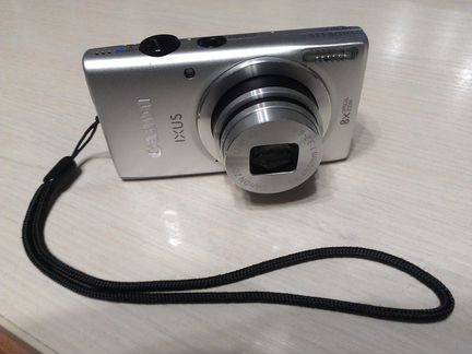 Canon ixus 135 с картой памяти и чехлом
