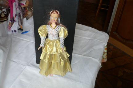 Кукла типа Барби новая