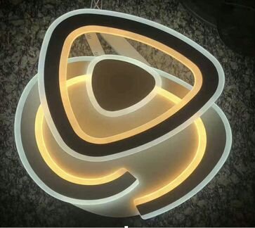 Светодиодные потолочные светильники с пультом