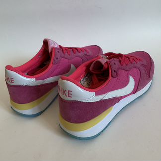 Кроссовки Nike internationalist