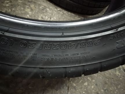 Bridgestone RE 070 285/35R20 и 255/40R20 RFT