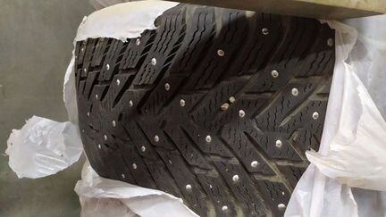 Нокиан хакапелита 8 245/40 r18