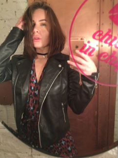 Черная Куртка кожзам Bershka