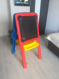 Детский двусторонний мольберт для рисования мелом