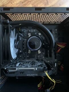 Игровой компьютер с водяным охлаждением