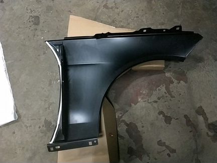 Крыло Мерседес 204 левая
