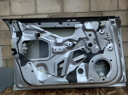 Дверь передняя левая Audi A4 B6 B7