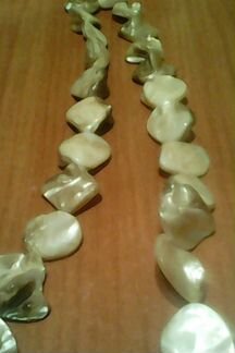 Бусы из перламутра