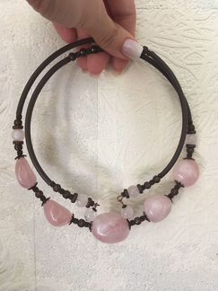 Чокер с розовым кварцем