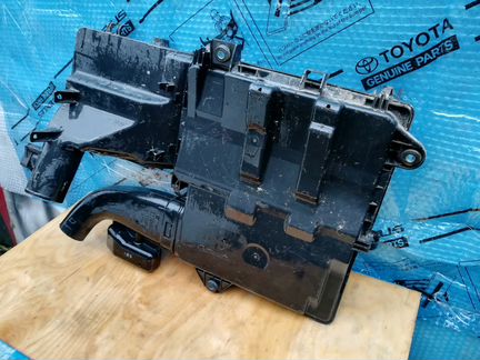 Mazda 3 BL корпус фильтра