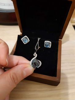 Кулон и серьги. набор топаз и белое золото. обмен