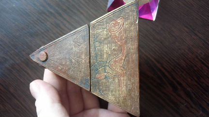 Египетская пирамида,с тайником