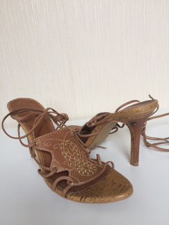 Босоножки новые, светло-коричневый цвет, 39-39,5 р