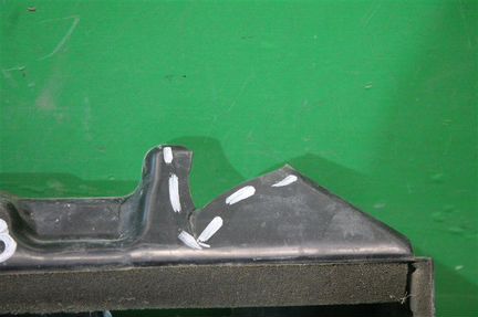 Дефлектор радиатора левый Kia Rio 3 2011 - 2017