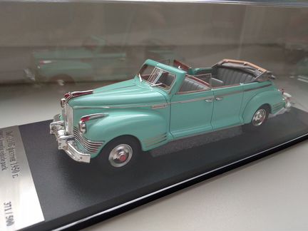 Зис-110Б фаэтон 1950 г. с двумя фигурками 43002G