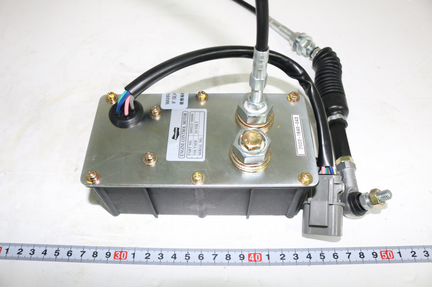 Мотор оборотов двс Doosan 300513-00006, 523-00006