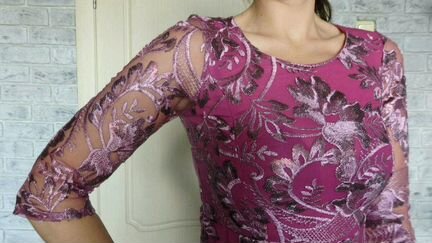 Платье новое 42-44 размер