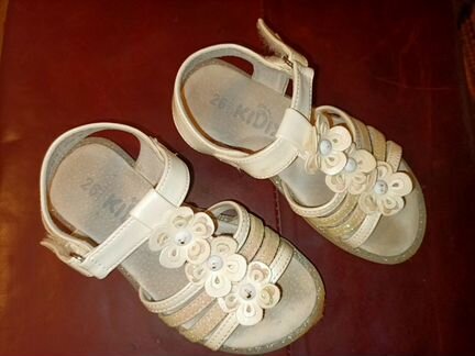 Босоножки для девочки