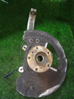 Кулак поворотный передний правый Bmw X5M E70