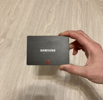 Жесткий диск /Твердотелый накопитель Samsung SSD 8