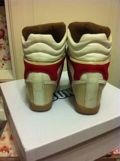 Кроссовки сникерсы