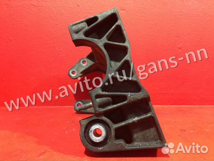 Кронштейн промежуточного вала Land Rover