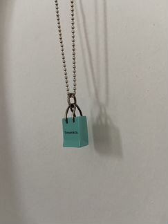 Подвеска-шарм в виде сумки Tiffany & Co
