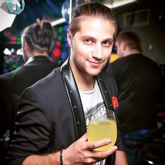 Ведущий - певец - dj - анти тамада