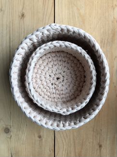 Набор вязаных корзинок из трикотажной пряжи, 2 шт