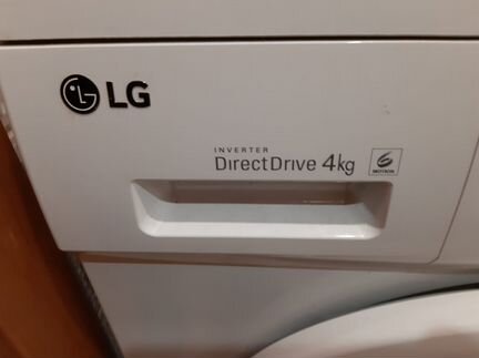 Узкая стиральная машина LG M10B9SD1