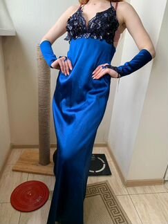 Вечернее платье