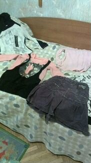 Водолазки,кофточки и футболки,на девочку 8-10 лет