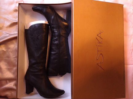 Сапоги Astika нат. кожа, устойчивый каблук