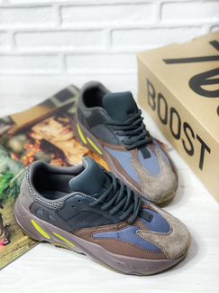 Adidas Yeezy Boost 700