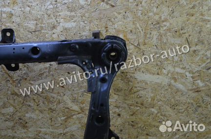 Подрамник передний Toyota Sienna 3 2010+