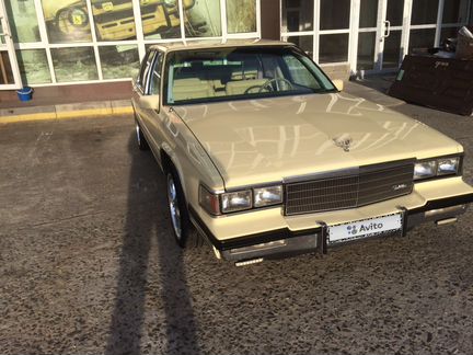 Cadillac Fleetwood 4.5 AT, 1985, 135 000 км