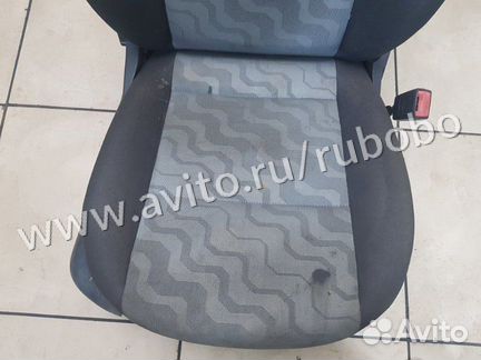 Сиденье правое переднее Skoda Fabia 2 BBM 2009