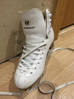 Коньки фигурные