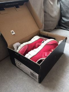 Кроссовки adidas для девочки