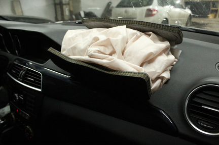 Торпедо / передняя панель Mercedes-Benz C W204