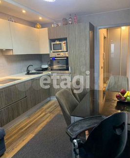2-к квартира, 62 м², 16/16 эт.