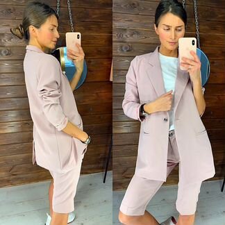 Костюмчик в красивом цвете 