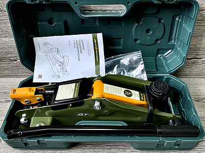 дело техники 904122. 904122 домкрат подкатной 2 тонны, 135—340 мм, в кейсе. резиновая опора для домкрата подкатного дело техники 904128. домкрат подкатной дело техники 2т. 904122 домкрат подкатной 2 тонны, 135—340 мм, в кейсе.